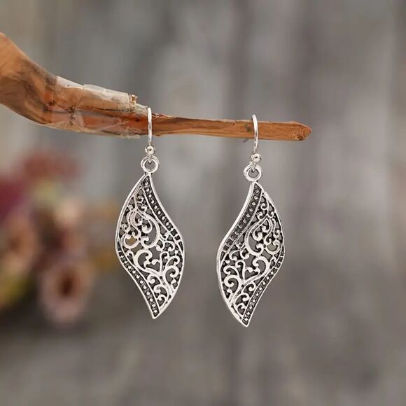 Silver Wavy Filigree Dangle Drop Earrings Retro Style Flower Fashion Jewelry New - Picture 1 of 5